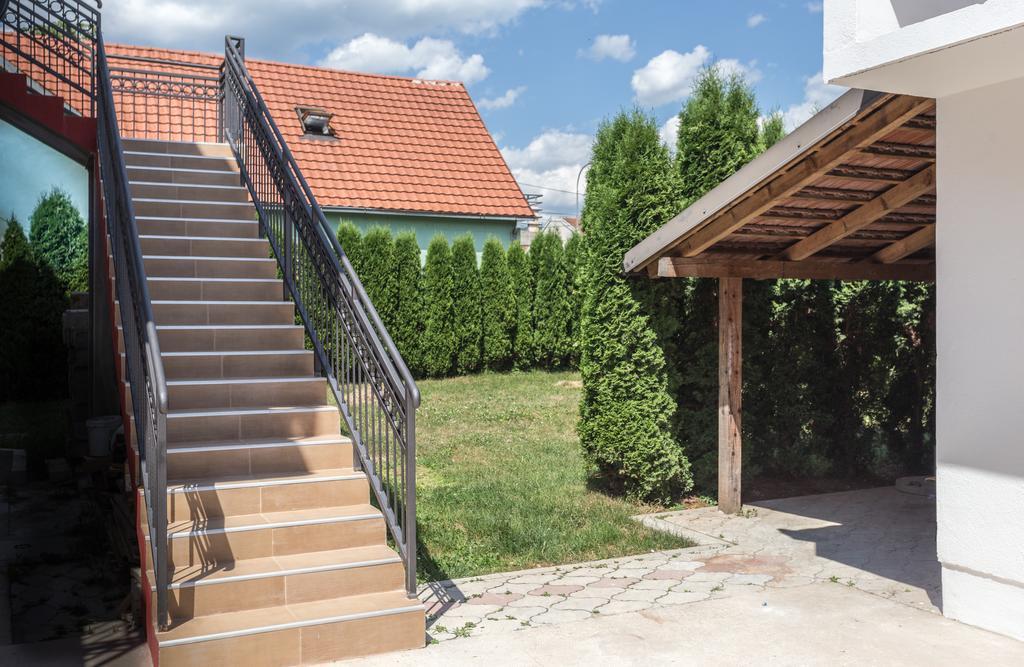 Apartments Erakovic Нікшич Екстер'єр фото