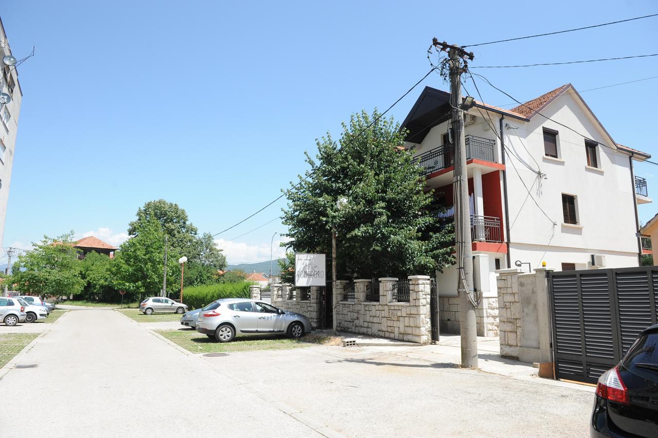Apartments Erakovic Нікшич Екстер'єр фото